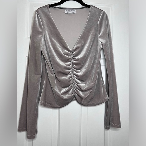 Urban Outfitters Marie Cinched V-Neck Velvet Top size M Medium - Picture 8 of 13